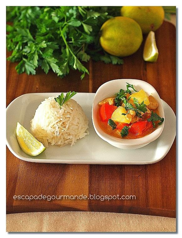 Kokosowe curry z kurczakiem i ananasem