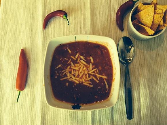 Hola Mexico! Ostra i smakowita zupa meksykańska
