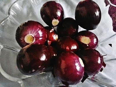 Konfitura z czerwonej cebuli na miodzie