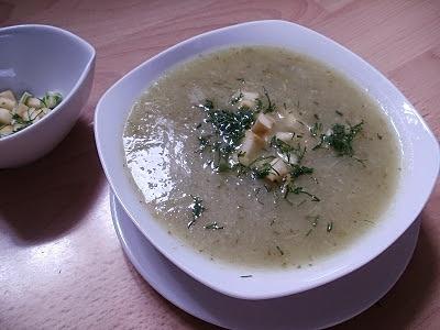 Zupa z fenkuła i ogórków z koperkiem i jabłkiem
