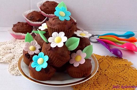 Bezglutenowe muffinki daktylowe z czekoladą