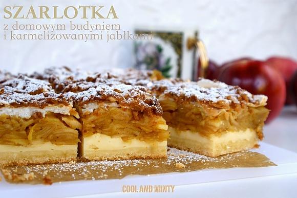Szarlotka z budyniem i karmelizowanymi jabłkami