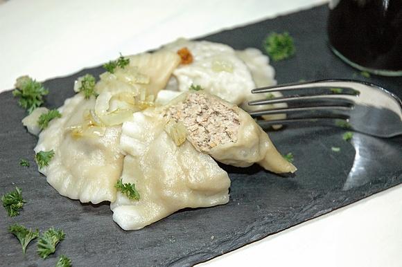 Pierogi z mięsem drobiowym z udek