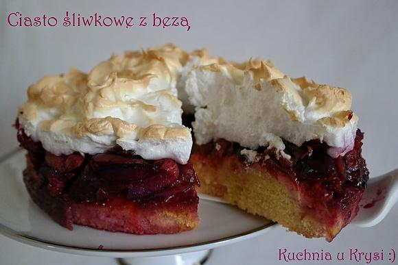Jesienne ciasto śliwkowe z bezową chmurą