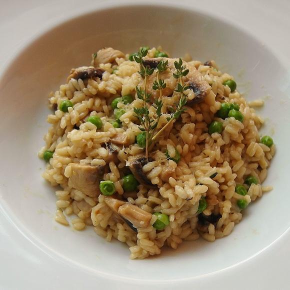 Risotto z groszkiem i pieczarkami