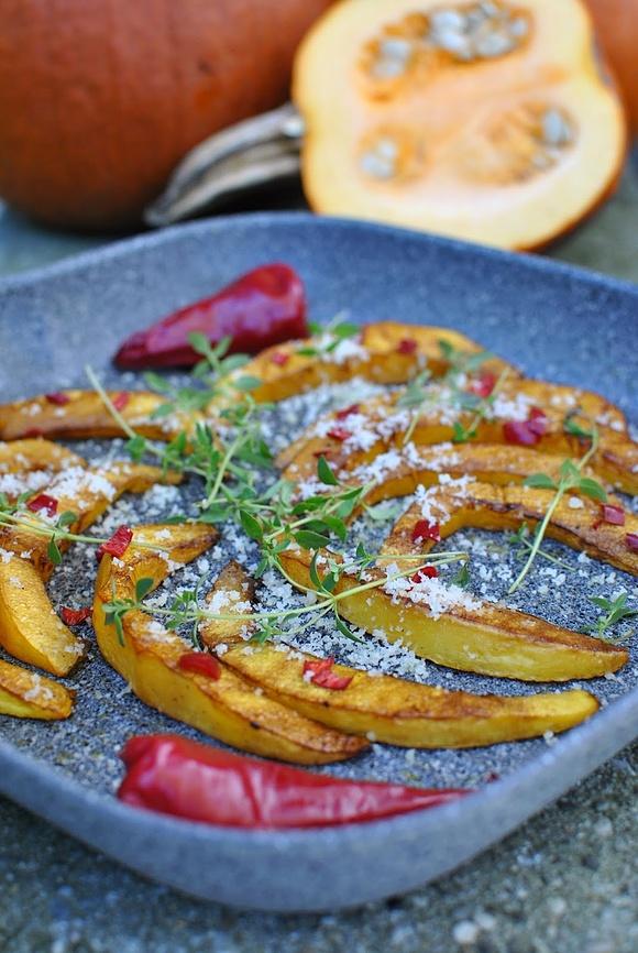 Dynia bejcowana w occie balsamicznym i smażona z parmezanem