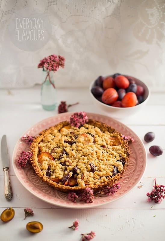 Tarta owsiana ze śliwkami