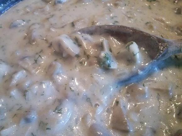 Bezglutenowy sos pieczarkowy