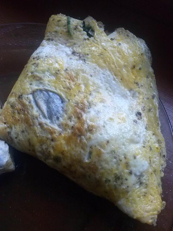Bezglutenowy omlet ze szpinakiem