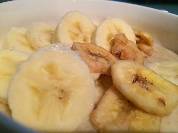 Owsianka z bananami - przepis na zdrowe śniadanie