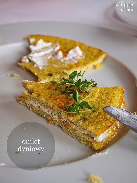Omlet dyniowy z serem Grana Padano i tymiankiem