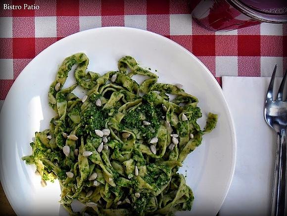 Szpinakowe pesto