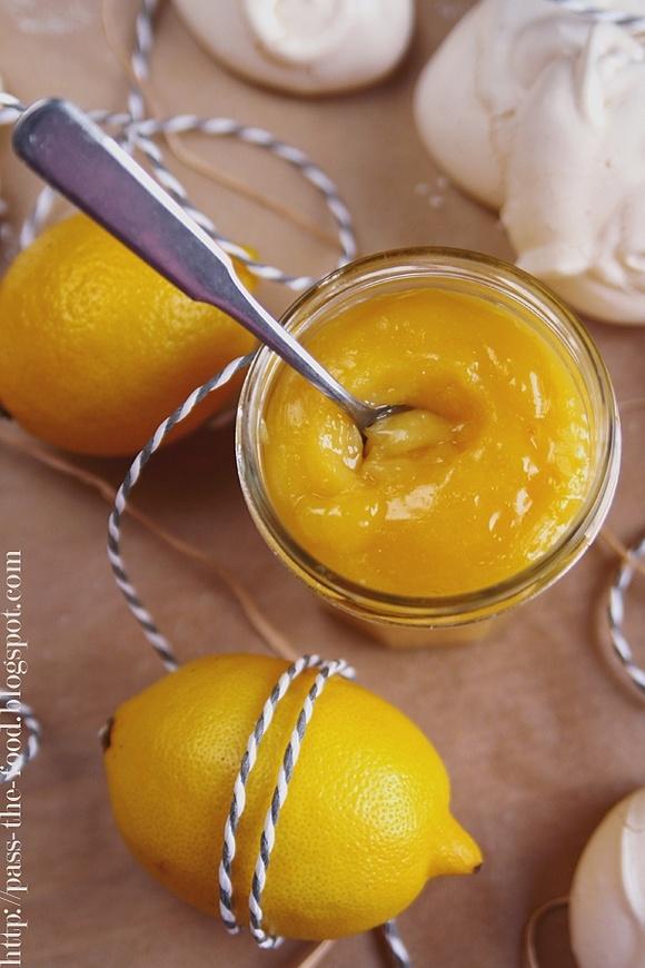 Słodki grymas z lemon curd