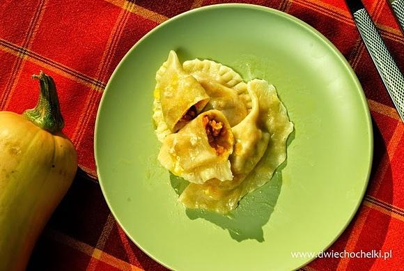 Pierogi z dynią i orzechami włoskimi