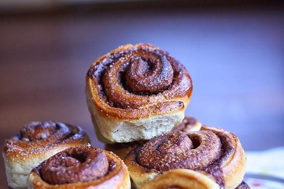 Kanelbullar - szwedzkie bułeczki cynamonowe