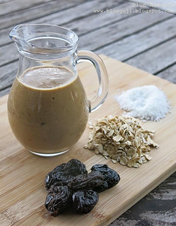 Vegan suszona śliwka smoothie z płatkami owsianymi kokosem i imbirem