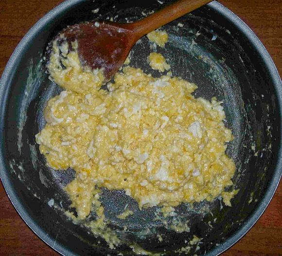 Jajecznica z serem