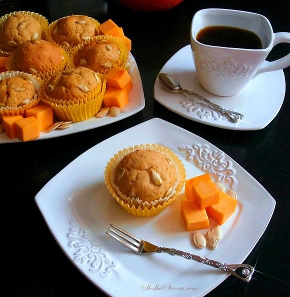 Muffinki dyniowe z cynamonem i pestkami dyni