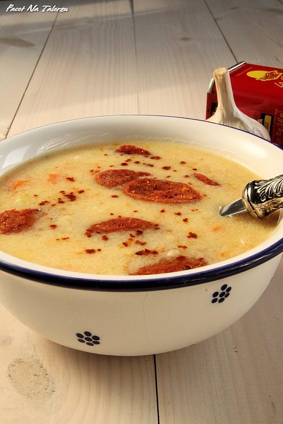 Zupa ziemniaczana z chorizo