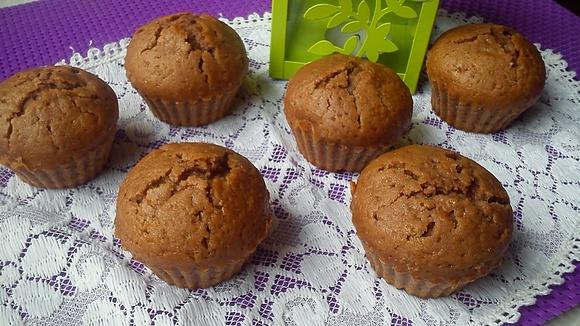 Czekoladowe muffinki z bananami