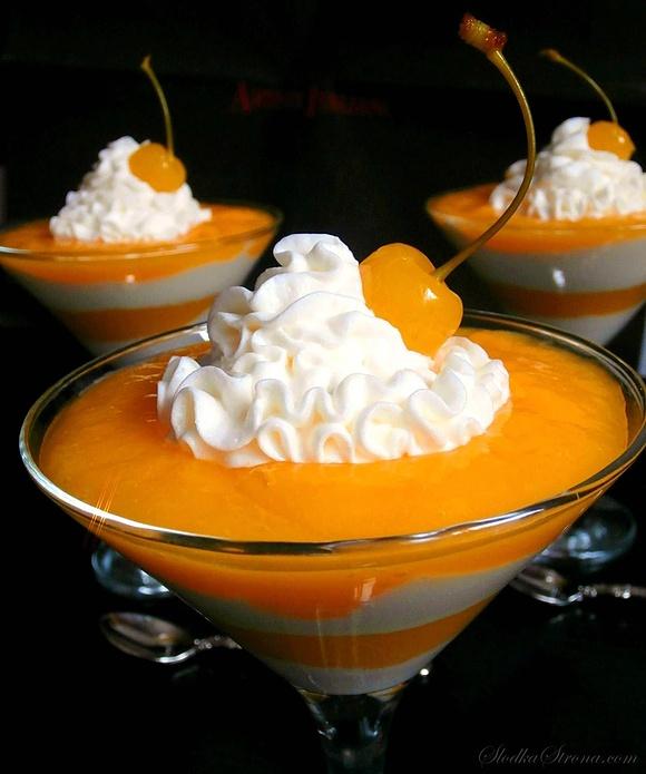 Jogurtowy deser z mango