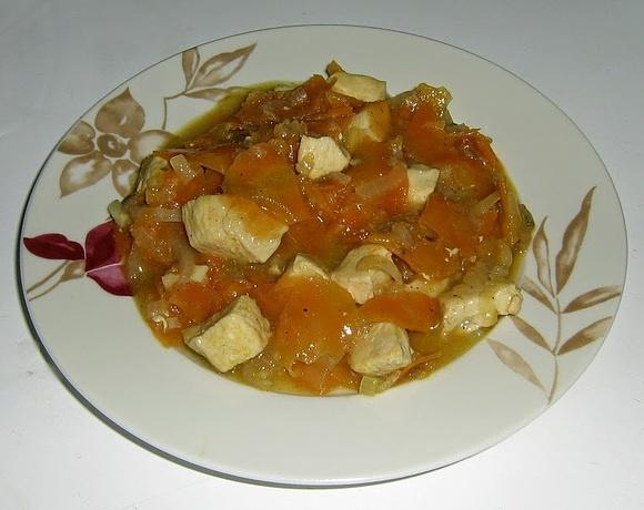 Kurczak duszony z marchewką