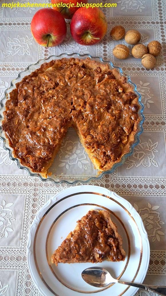 Tarta z jabłkami i orzechami w karmelu