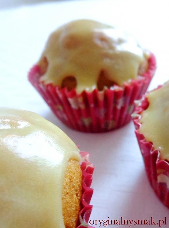 Dyniowe muffinki z imbirem i białą czekoladą