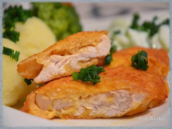 Kotlet drobiowy w serowej panierce