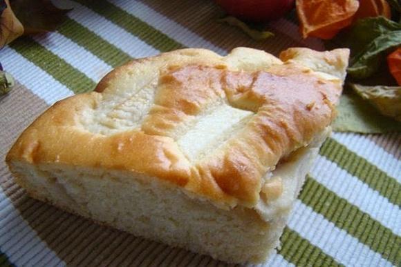 Ciasto maślane ucierane z jabłkami