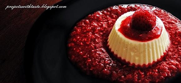Panna cotta z musem malinowym