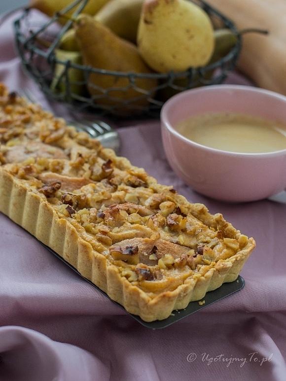 Tarta serowo-dyniowa z gruszkami i orzechami
