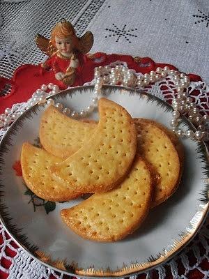 Cytrusowe księżyce