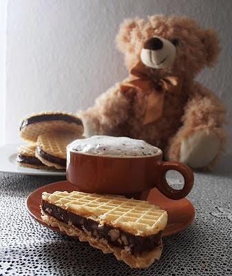Wafle czekoladowo-orzechowe na osłodę dla dzieci i dorosłych