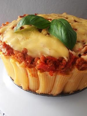 Tort bolognese