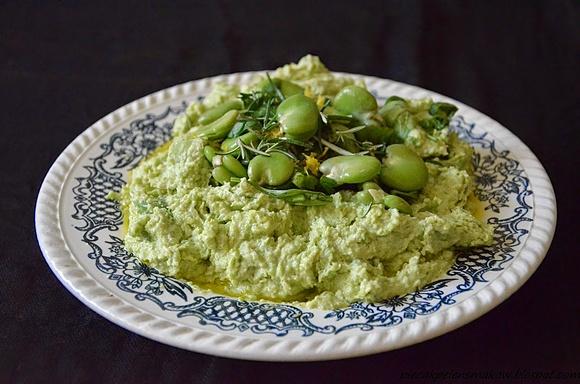 Humus z bobu - zdrowa pasta wegańska