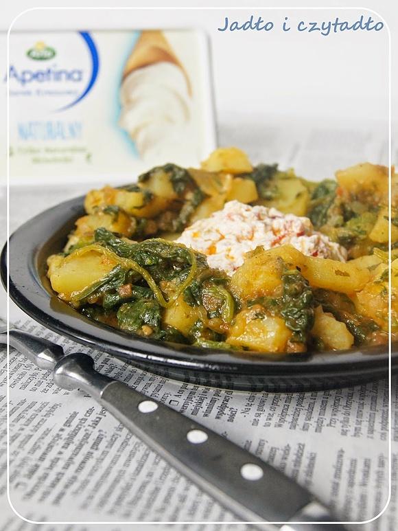 Saag aloo z kremową pastą serową