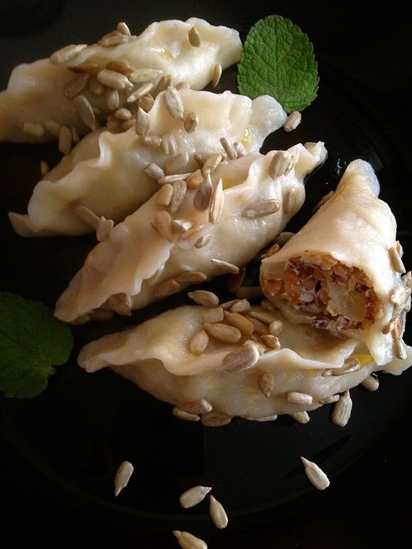 Pierogi z kaszą gryczaną i serem