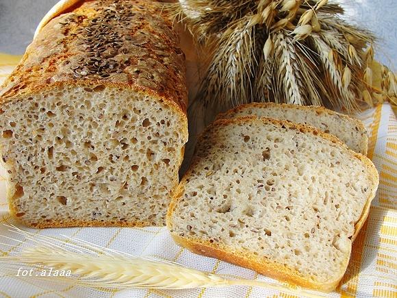 Chleb pszenno-żytny z siemieniem lnianym na zakwasie