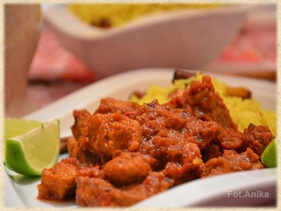 Wieprzowina vindaloo po indyjsku