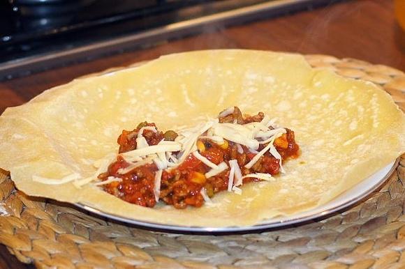 Tortilla z mięsem mielonym
