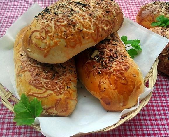 Bułki z farszem pieczarkowym