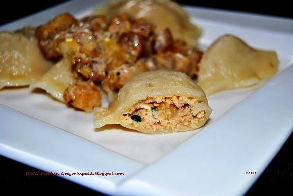 Pierogi z mięsem drobiowym