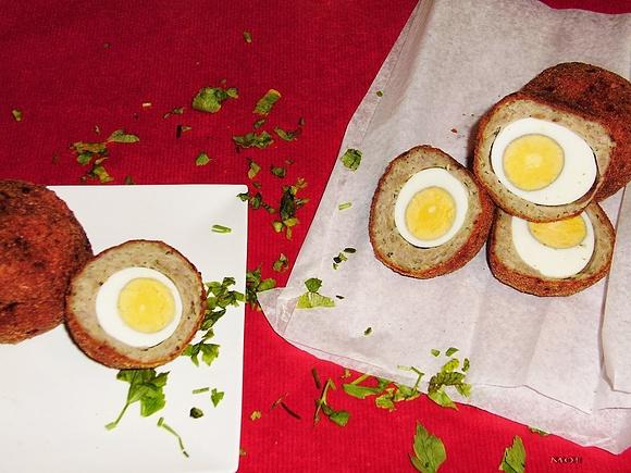 Scottish eggs - przepisy na jajka w panierce i mięso