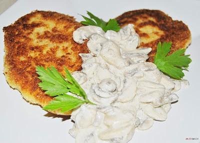 Kotlety ziemniaczane z pieczarkami