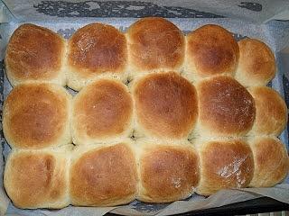 Amerykańskie bułeczki dinner rolls