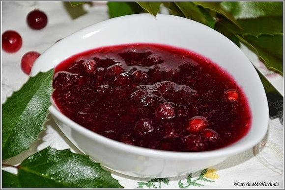 Żurawina do mięs i serów domowa, przetwory, syrop