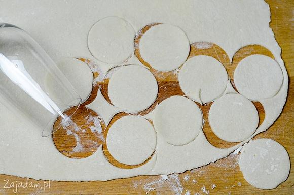 Ciasto na pierogi – najlepsze przepisy