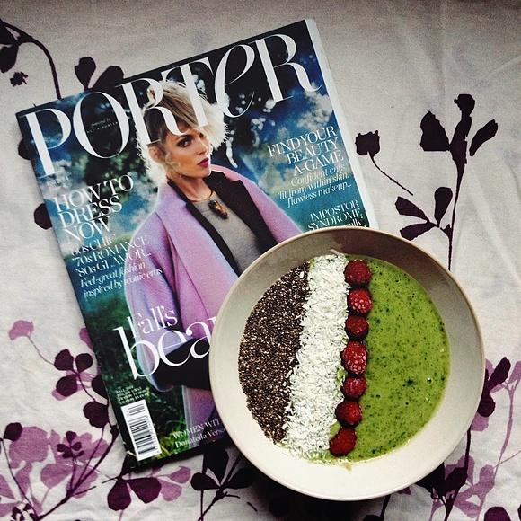 Smoothie bowl – zdrowe i szybkie śniadanie z owoców