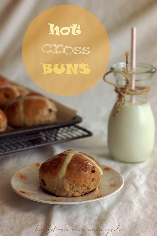 Hot cross buns